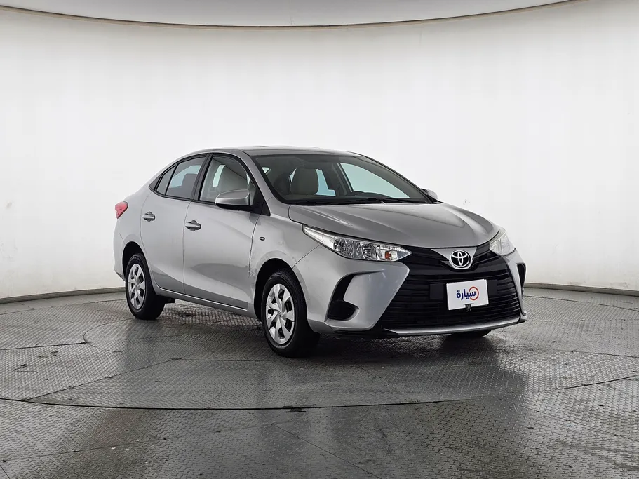 2022 Toyota Yaris  Y 