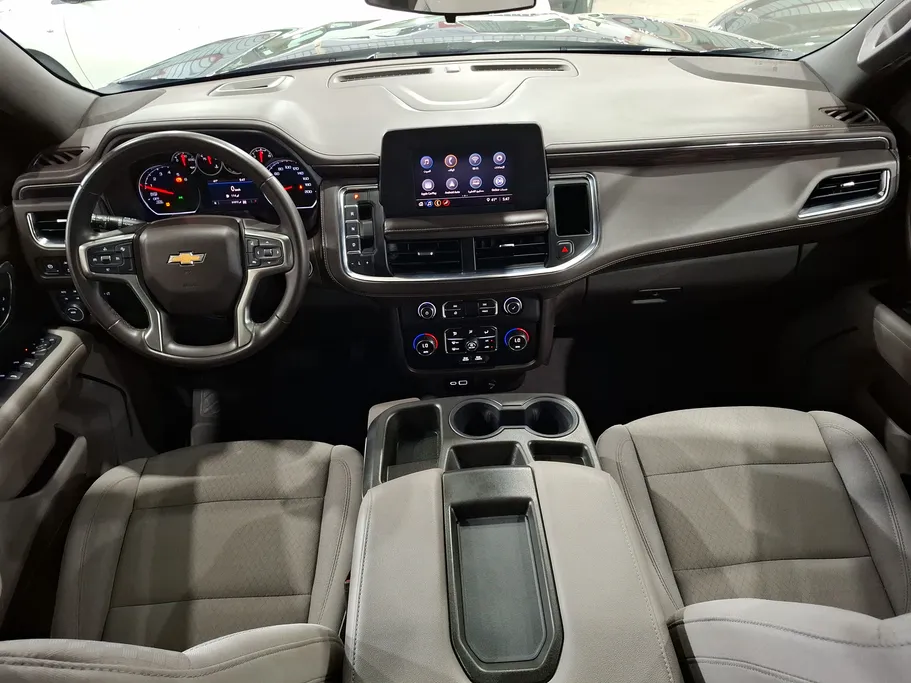 2023 Chevrolet Suburban LS 