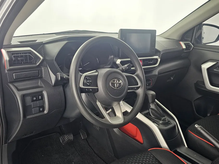 2024 Toyota Raize XLE 