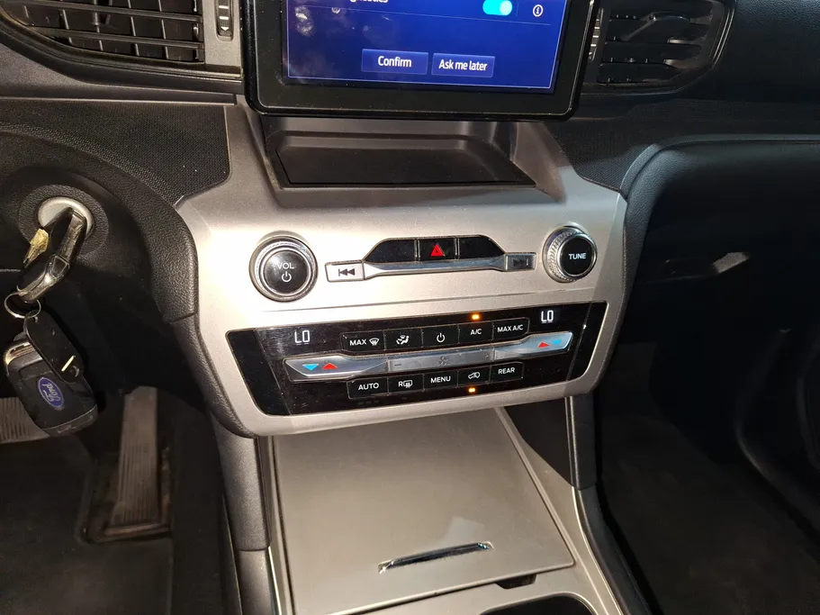 2021 Ford Explorer STD 