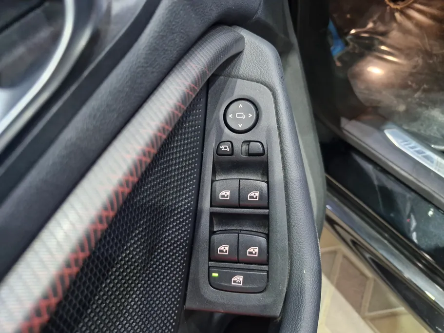 بي ام دبليو الفئة الثانية 218i 2024 