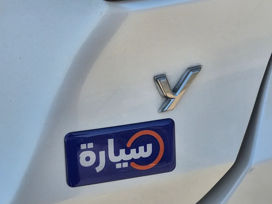 تويوتا يارس Y 2024 