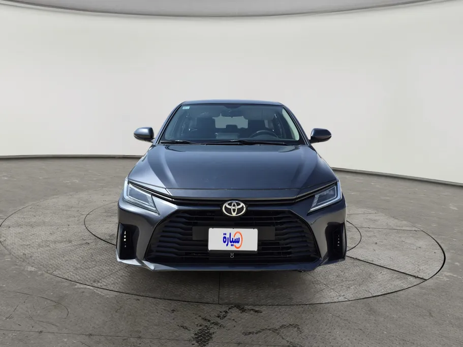 2023 Toyota Yaris  Y 
