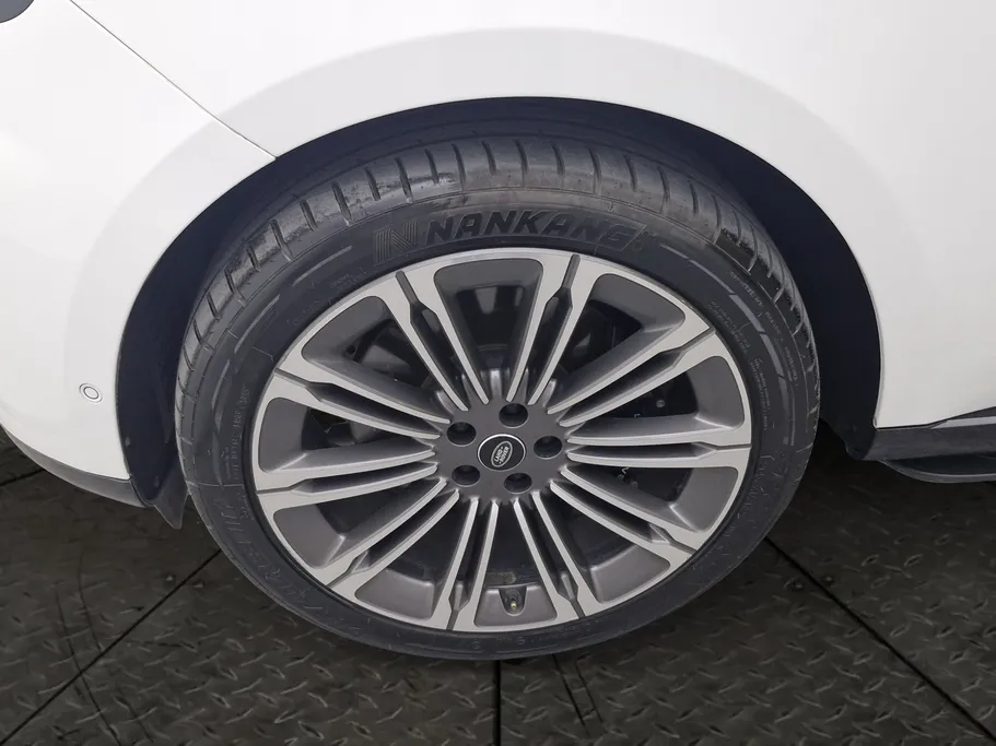 2023 Land Rover Range Rover HSE 