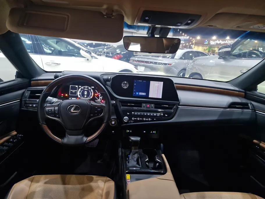 2025 Lexus ES 350 