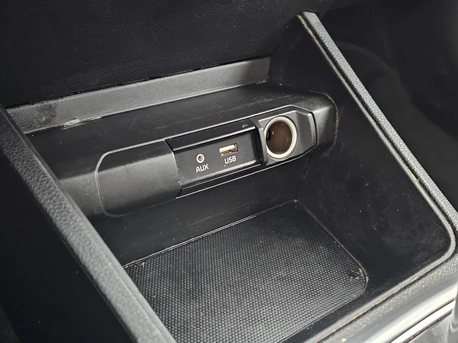 2025 Kia Pegas LX 