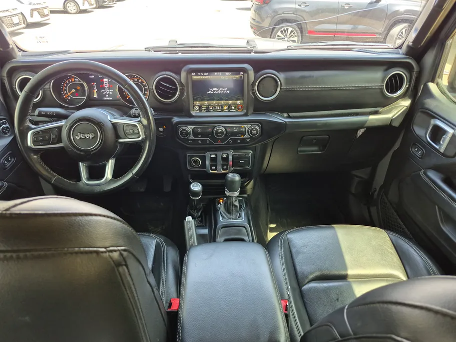 2019 Jeep Wrangler Sahara 