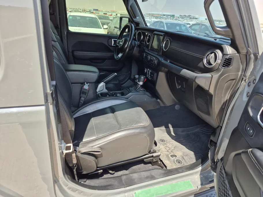 2019 Jeep Wrangler Sahara 