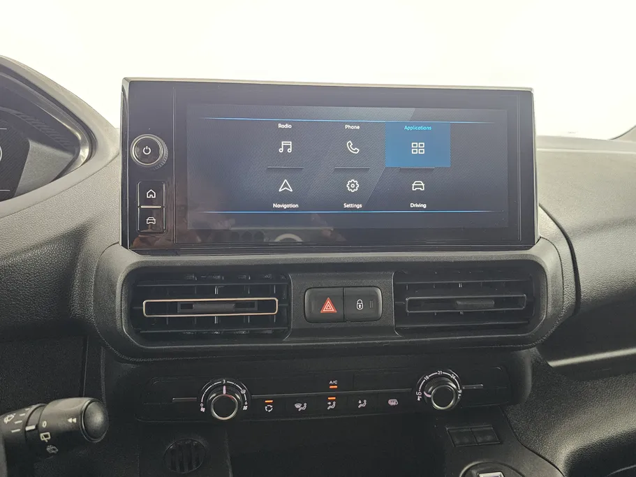 2025 بيجو Partner Short van 