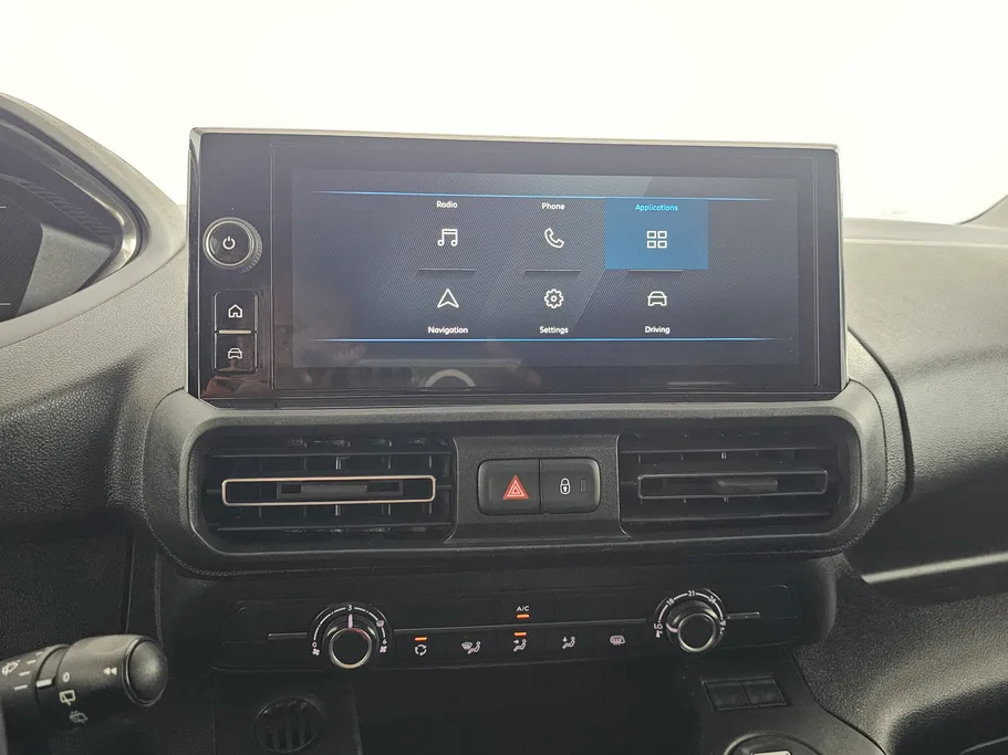 2025 بيجو Partner Short van 