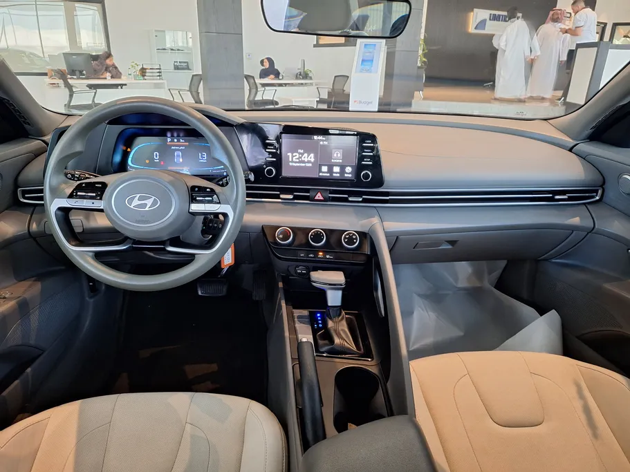 2025 Hyundai Elantra Fleet 