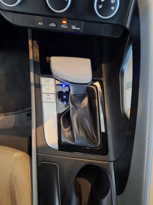 2025 Hyundai Elantra Fleet 