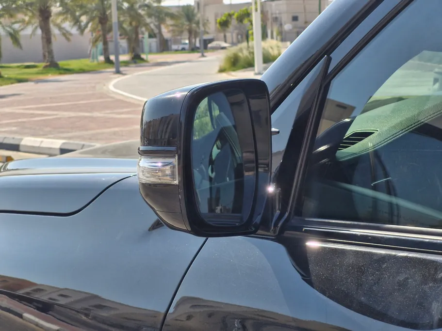 2020 Lexus LX 570 Black Ed. 