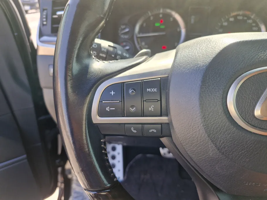2020 Lexus LX 570 Black Ed. 