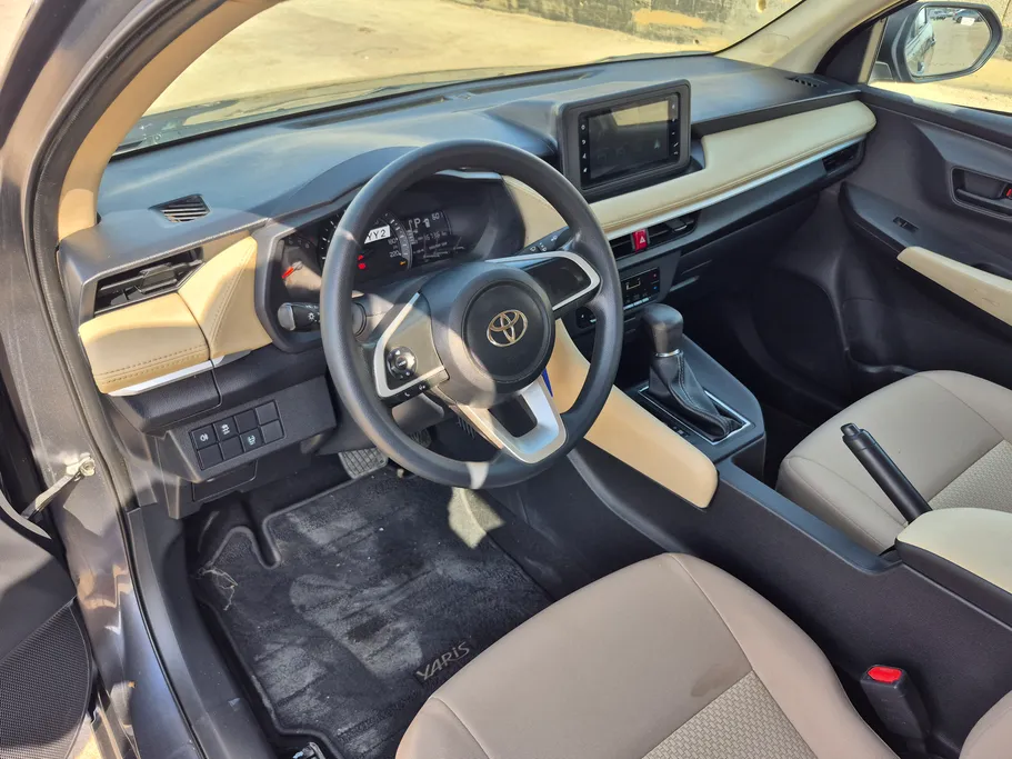 2024 Toyota Yaris  Y 