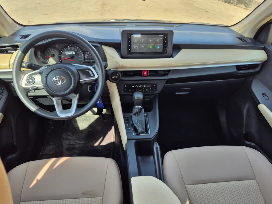 2024 Toyota Yaris  Y 