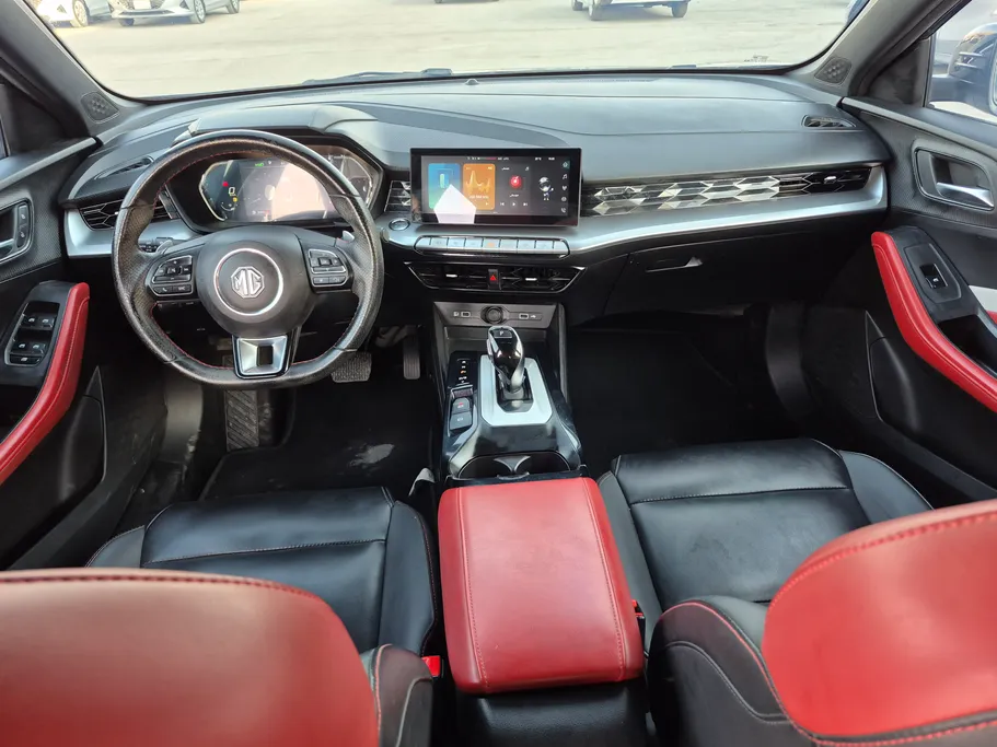 2023 MG GT COM 