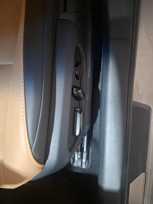 2025 Lexus ES 300 H 