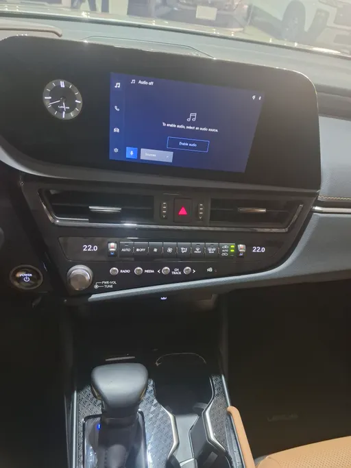 2025 Lexus ES 300 H 