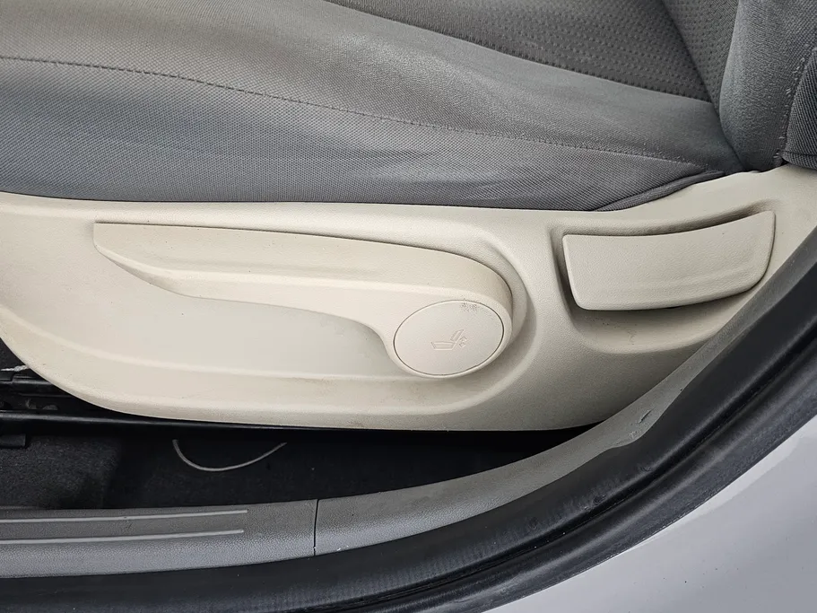 2021 Hyundai Elantra Smart 