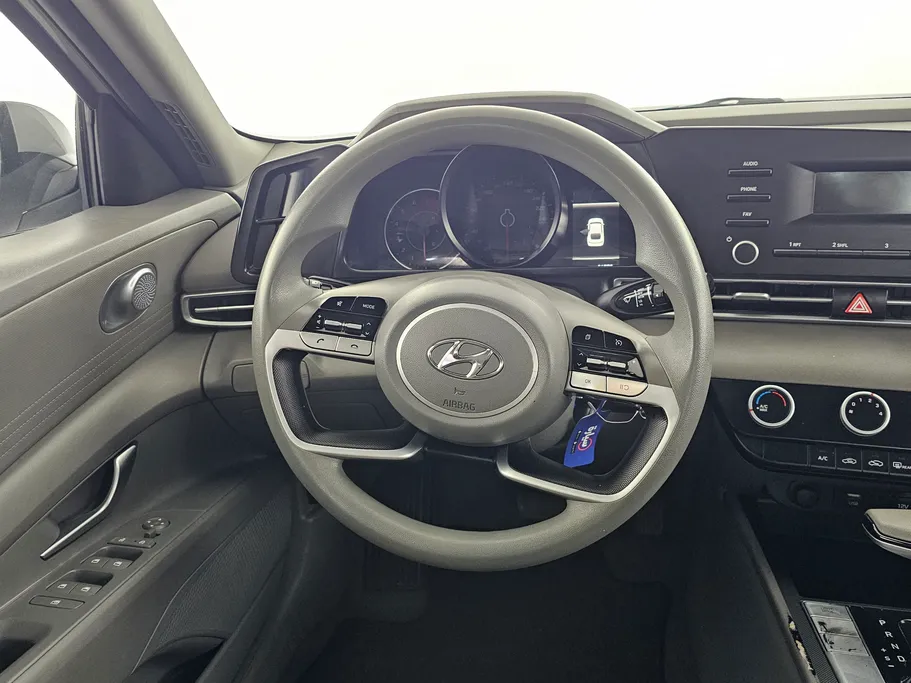 2021 Hyundai Elantra Smart 