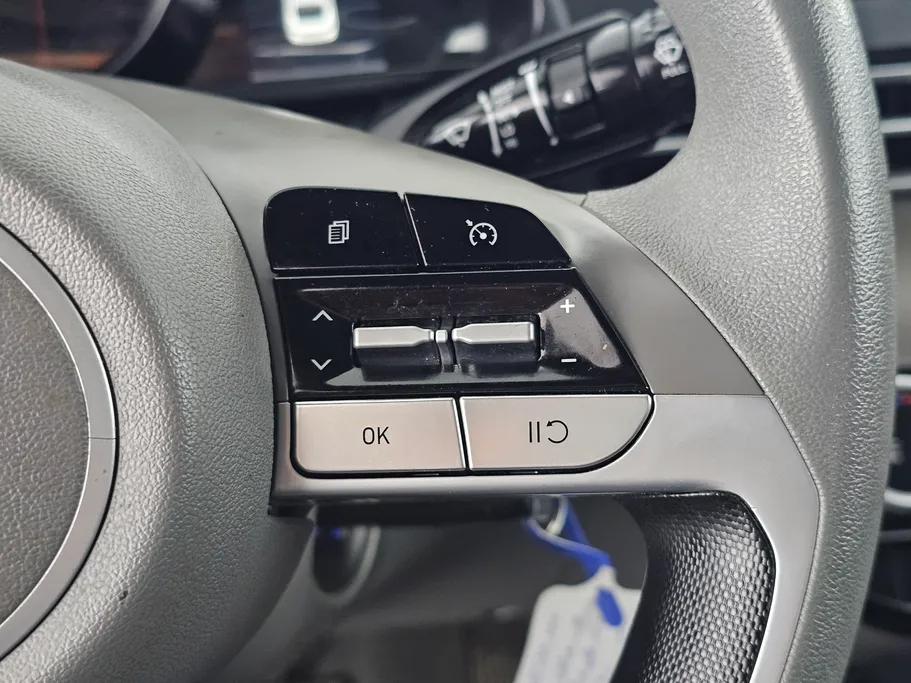 2021 Hyundai Elantra Smart 