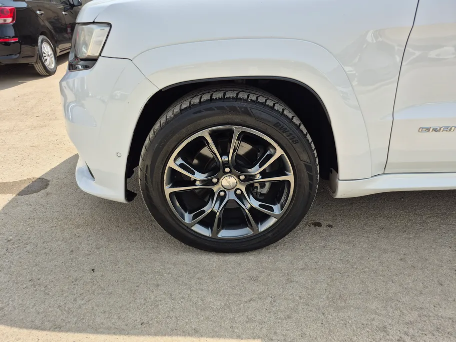 2016 Jeep Grand Cherokee SRT 