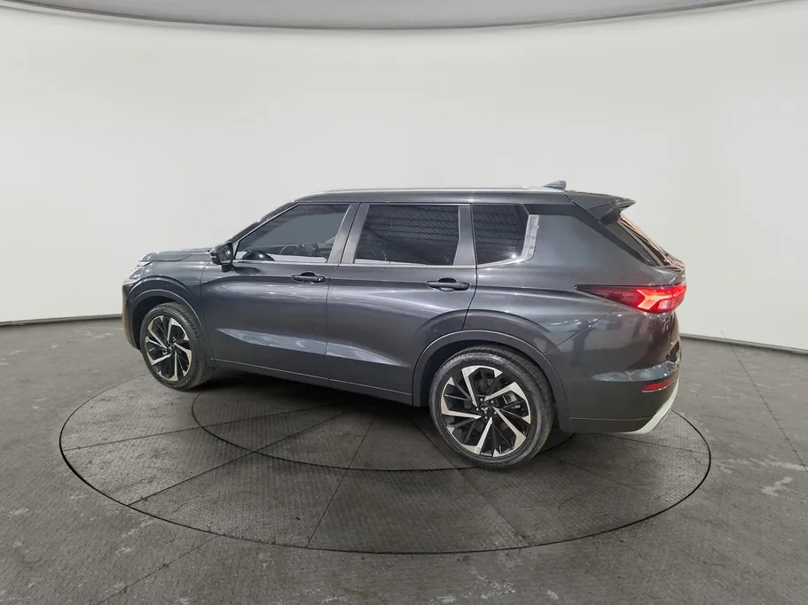 2025 Mitsubishi Outlander CLS 