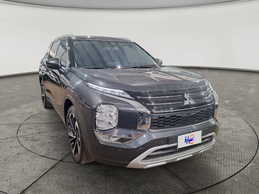 ميتسوبيشي اوتلاندر CLS 2025 