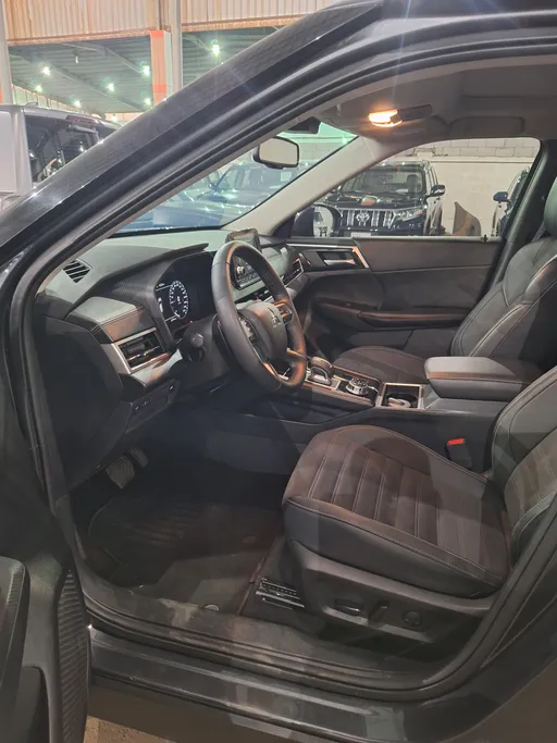 2025 Mitsubishi Outlander CLS 
