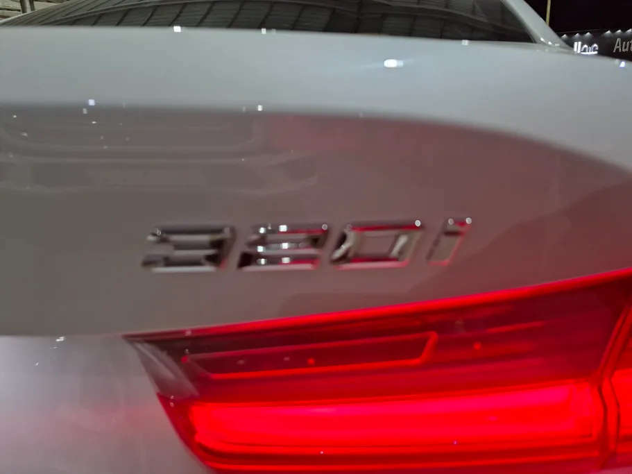 2024 BMW 3 Series 320i  