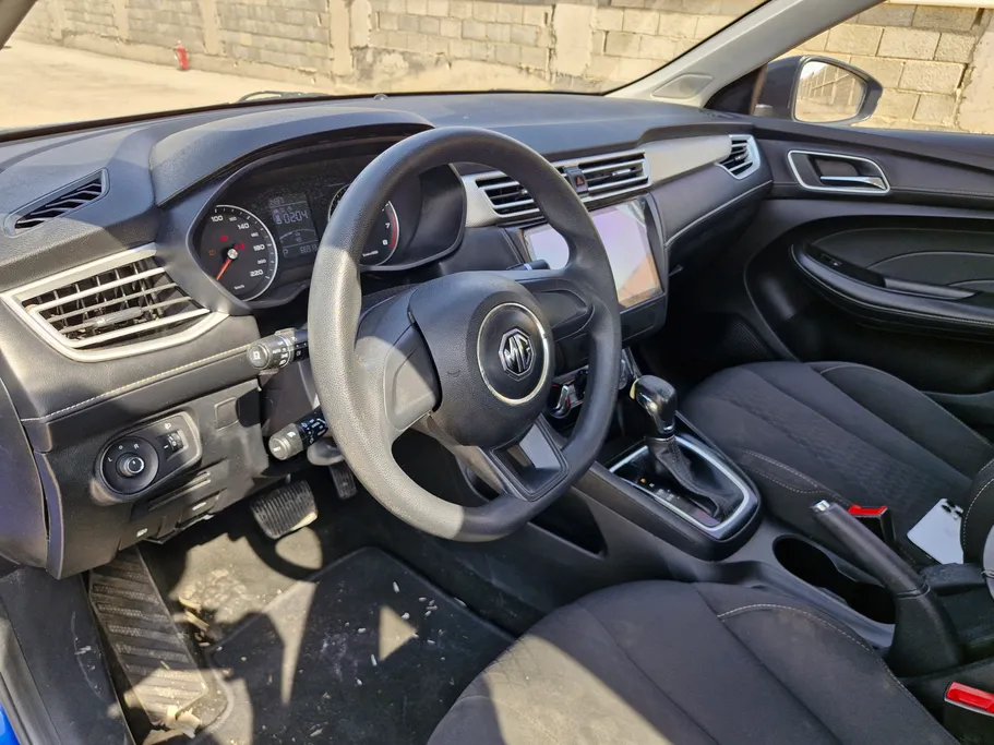2022 MG 5 STD 