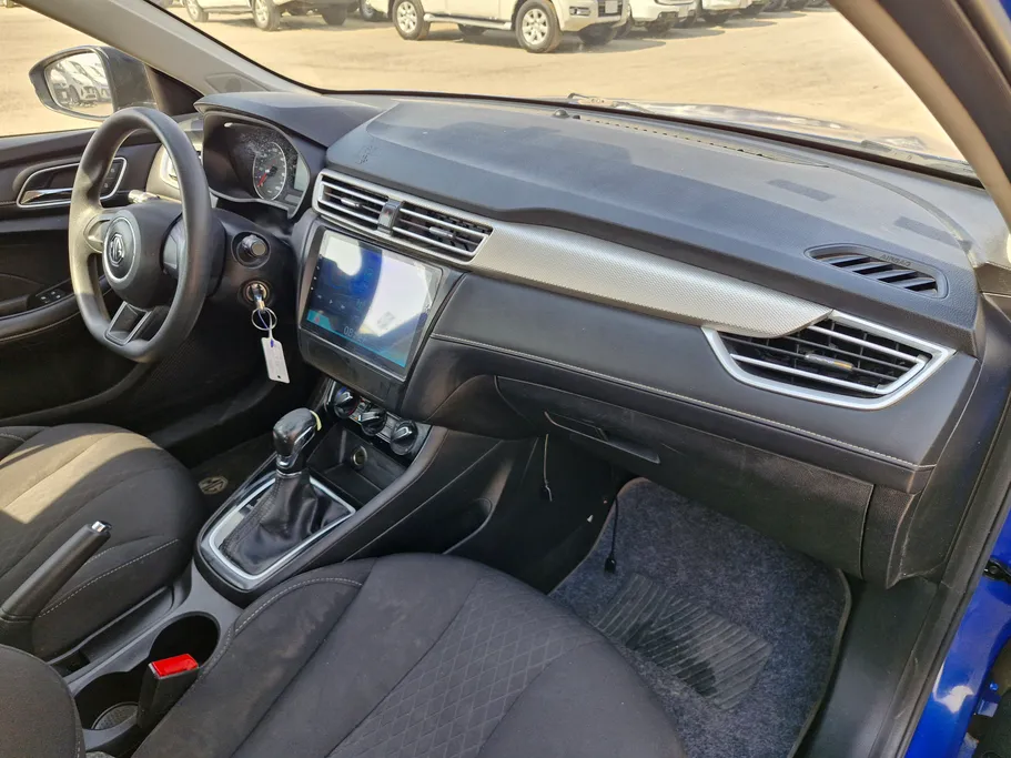 2022 MG 5 STD 