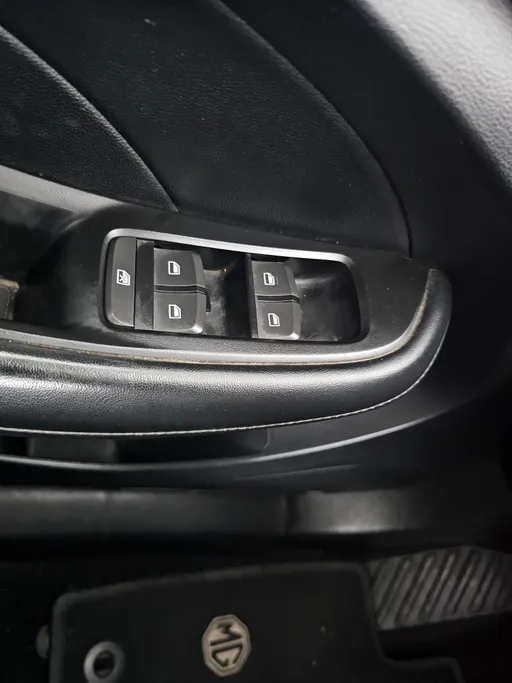 2023 MG 5 STD 