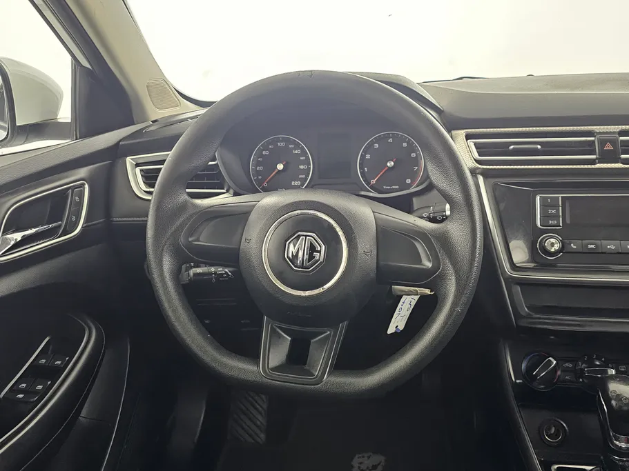2023 MG 5 STD 