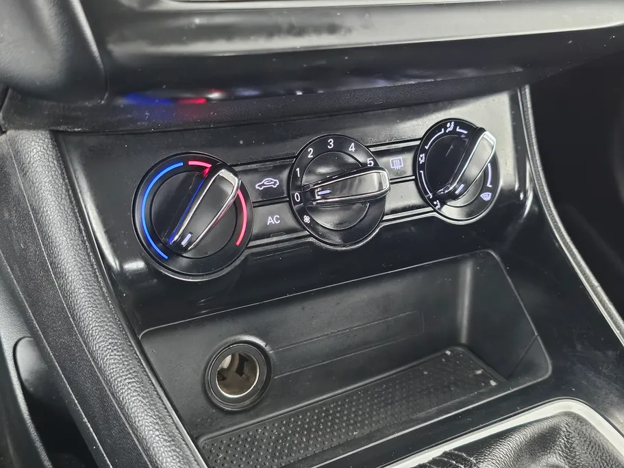 2023 MG 5 STD 