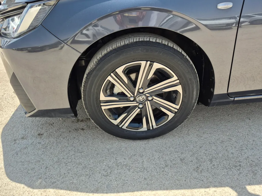 2024 Toyota Yaris  Y Plus 