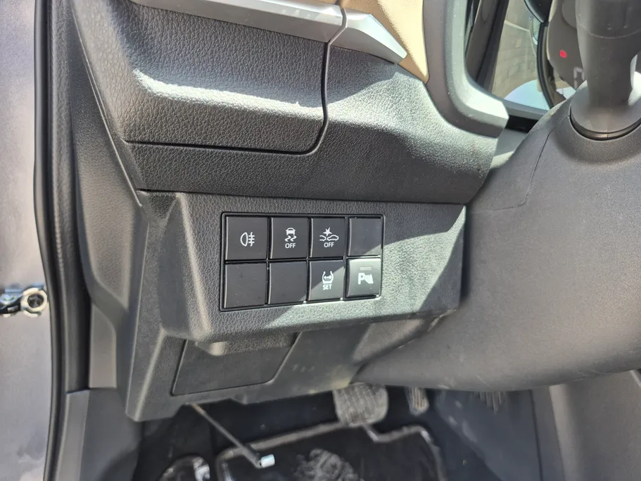 2024 Toyota Yaris  Y Plus 
