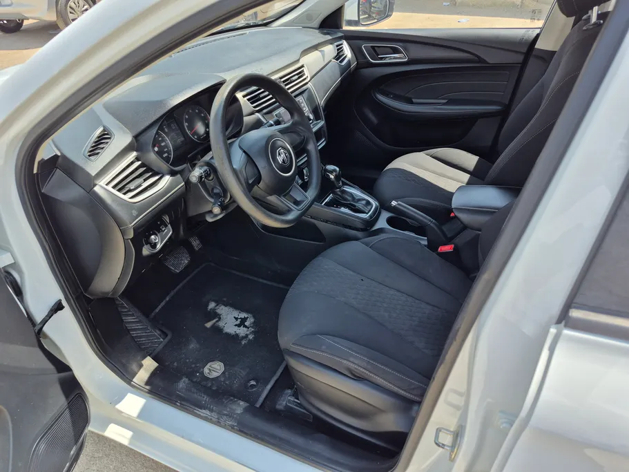 2023 MG 5 STD 