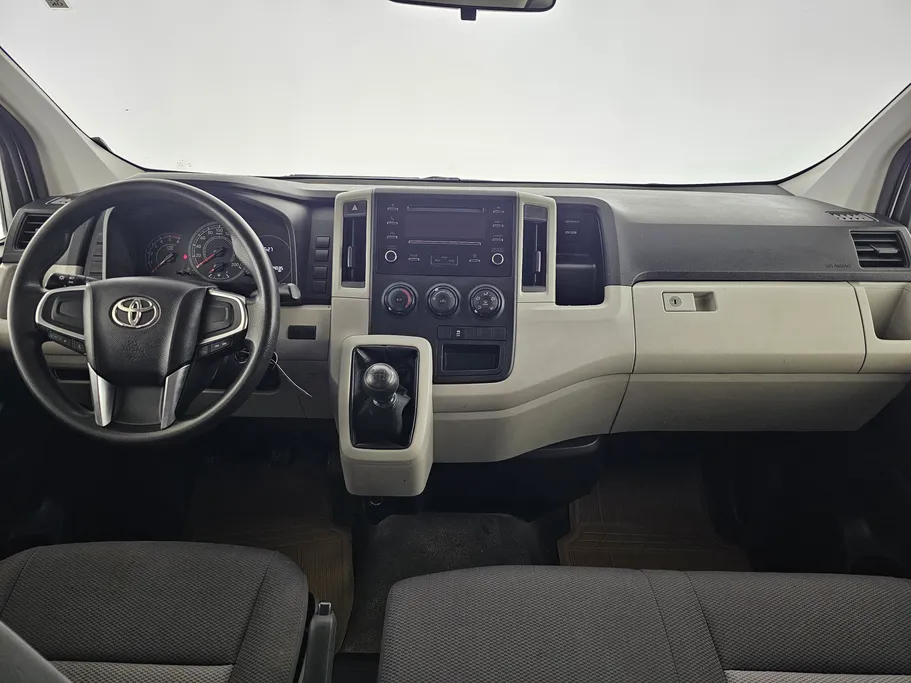 2023 Toyota Haice فان بضاعه 