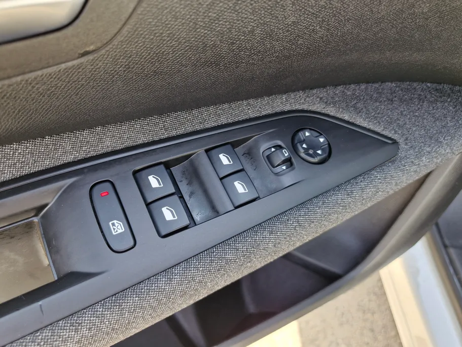 بيجو 3008 Active 2020 
