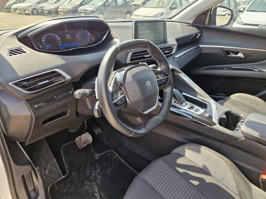 بيجو 3008 Active 2020 