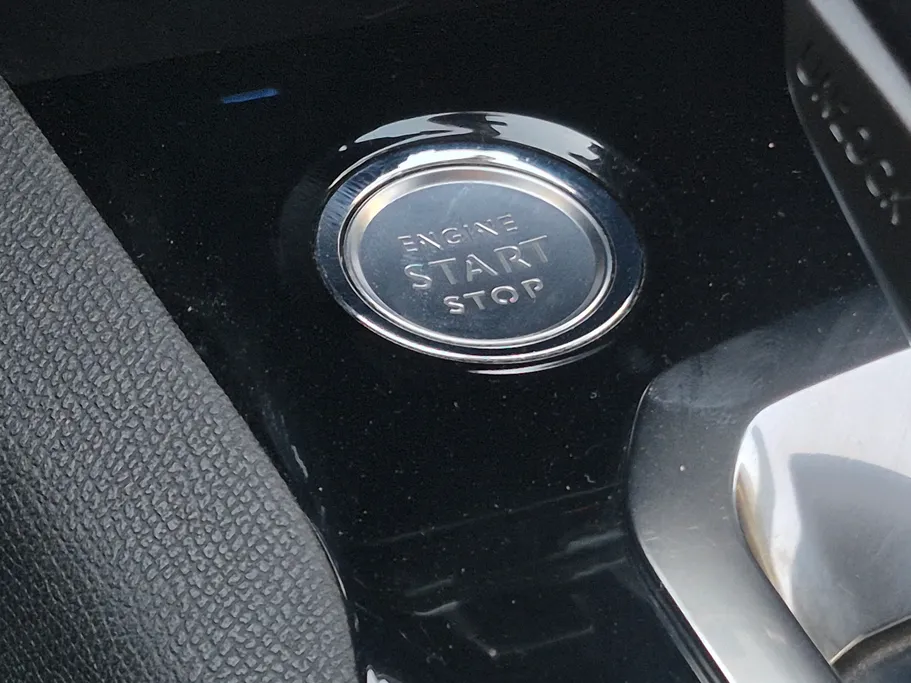 بيجو 3008 Active 2020 