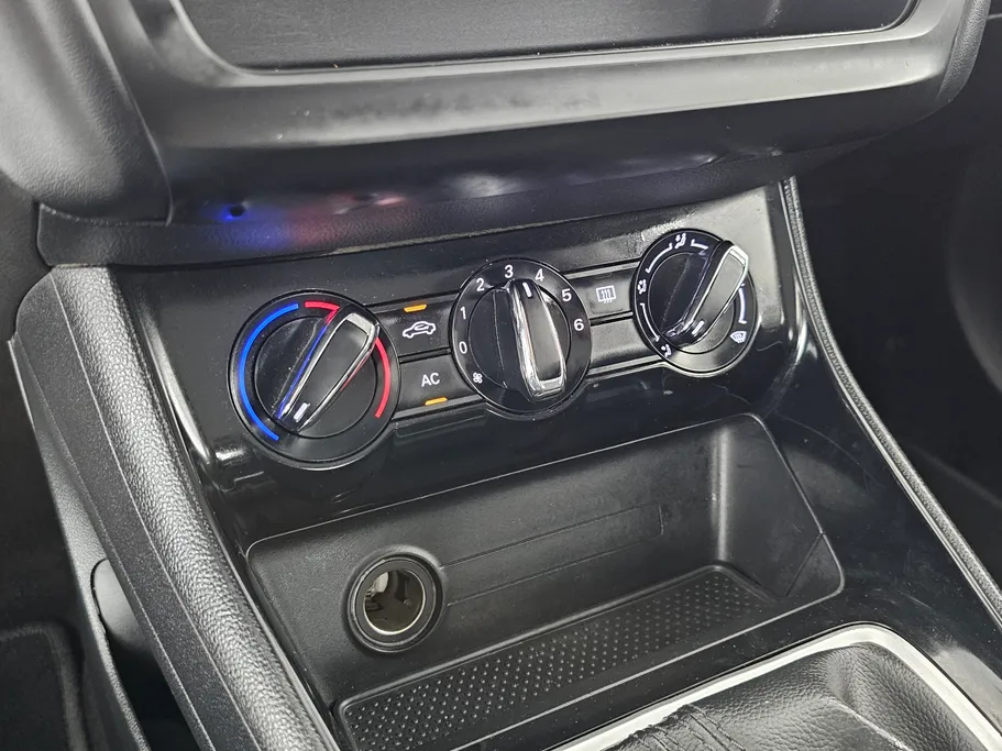 2023 MG 5 STD 