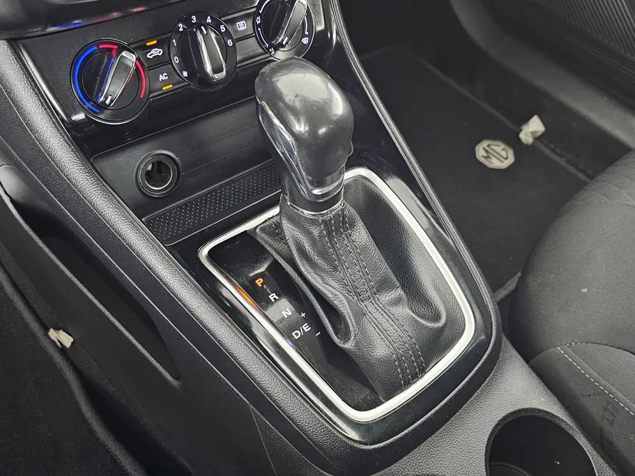 2023 MG 5 STD 