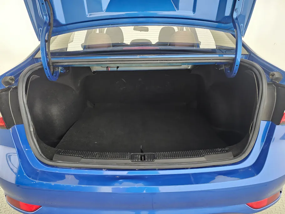 2022 MG 5 STD 