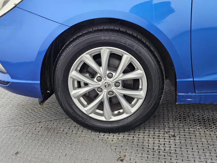 2022 MG 5 STD 