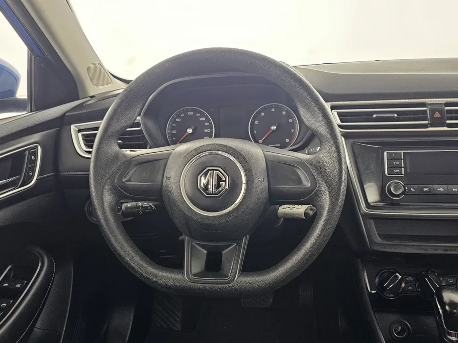 2022 MG 5 STD 