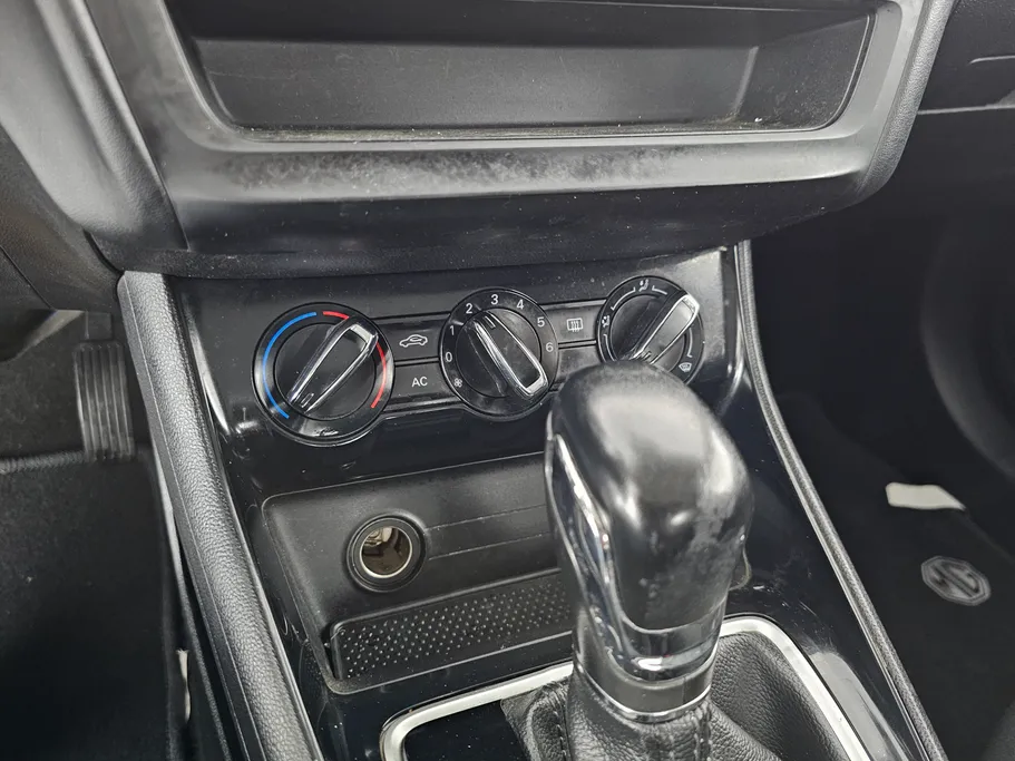 2022 MG 5 STD 