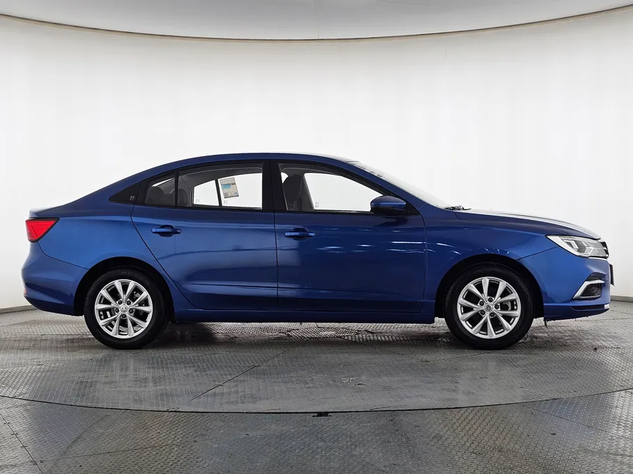 2022 MG 5 STD 